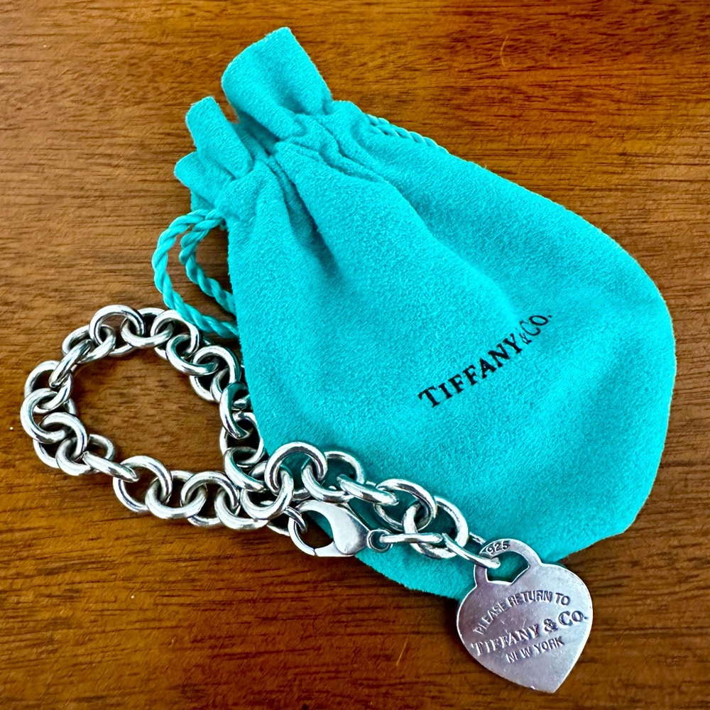 Tiffany & Co. Silver Chain Bracelet with Heart Charm